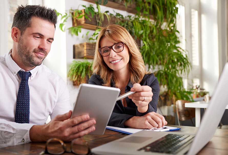 calculating the roi of your restaurant marketing strategy